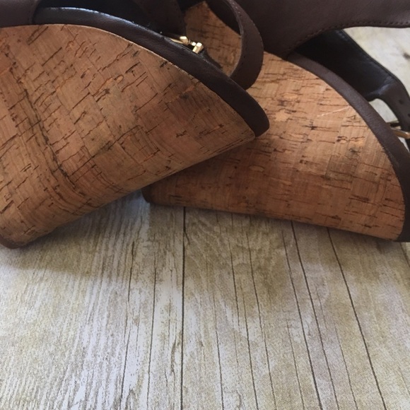 Jessica Simpson Wedge Shoes - Picture 5 of 8